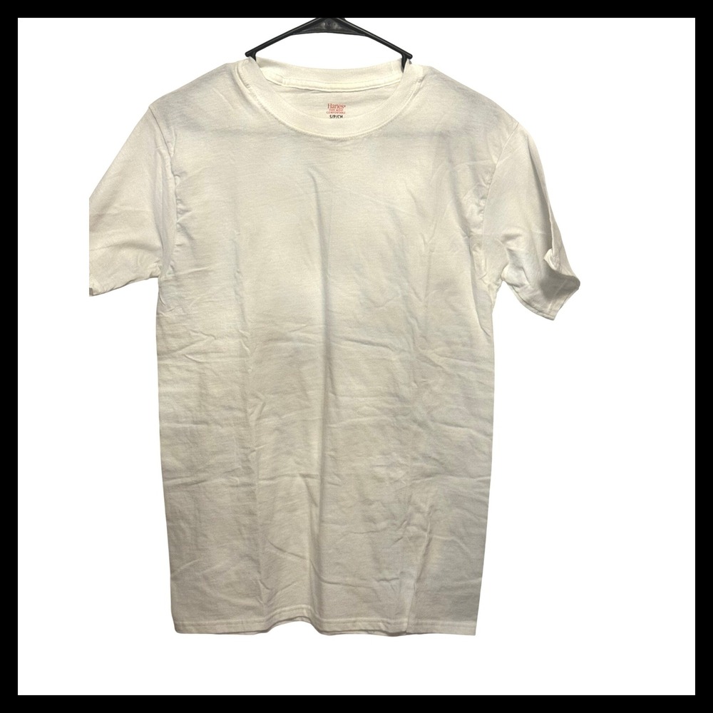 NWOT Hanes LOT of 4 T Shirts Size S/P/CH White Short Sleeve Crew Neck Cotton